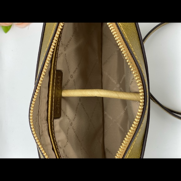 MICHAEL KORS JET SET ITEM LG EW CROSSBODY LEATHER - Picture 9 of 15